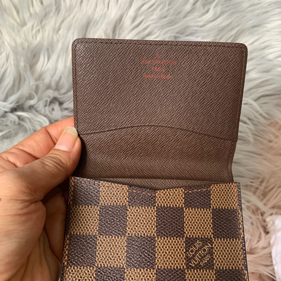 Authentic LOUIS VUITTON
Damier Ebene Pattern Card Case - Picture 3 of 13